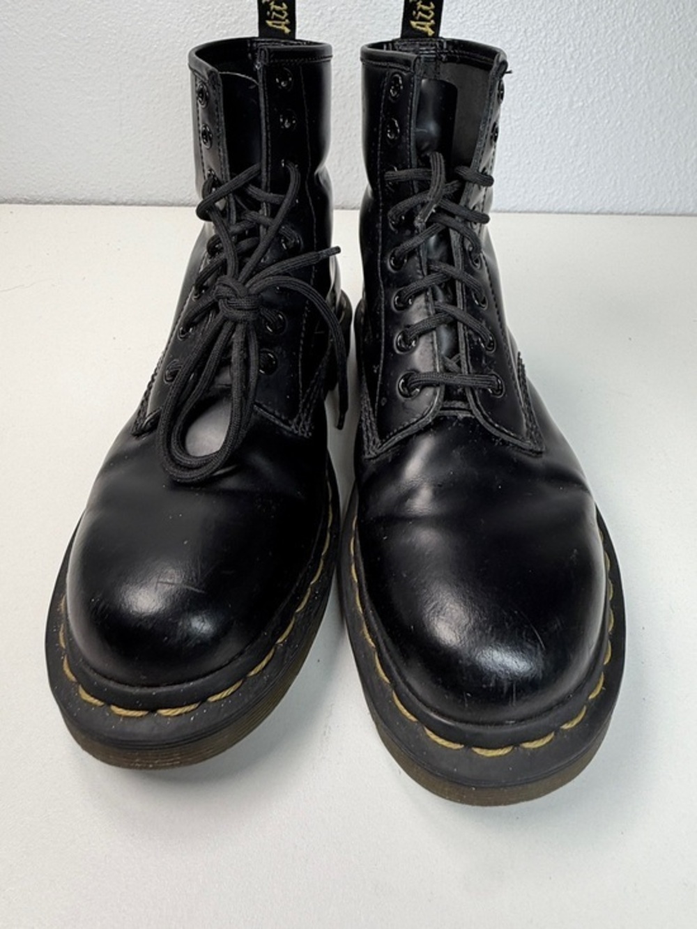 Dr Martens 1460 Black Smooth Leather 8 Eye Combat Boots Womens size 9 grunge